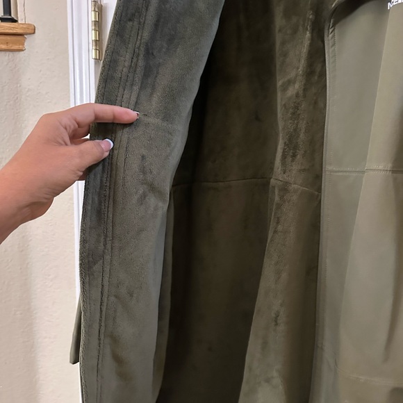 The North Face Women's Jacket - Picture 9 of 11